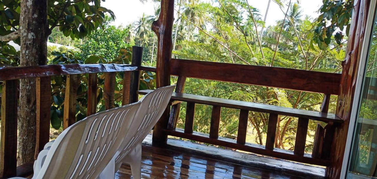 Kohjum Freedom Resort ジュム島 エクステリア 写真