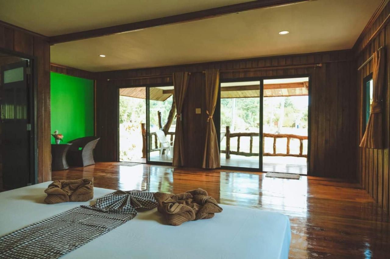 Kohjum Freedom Resort ジュム島 エクステリア 写真