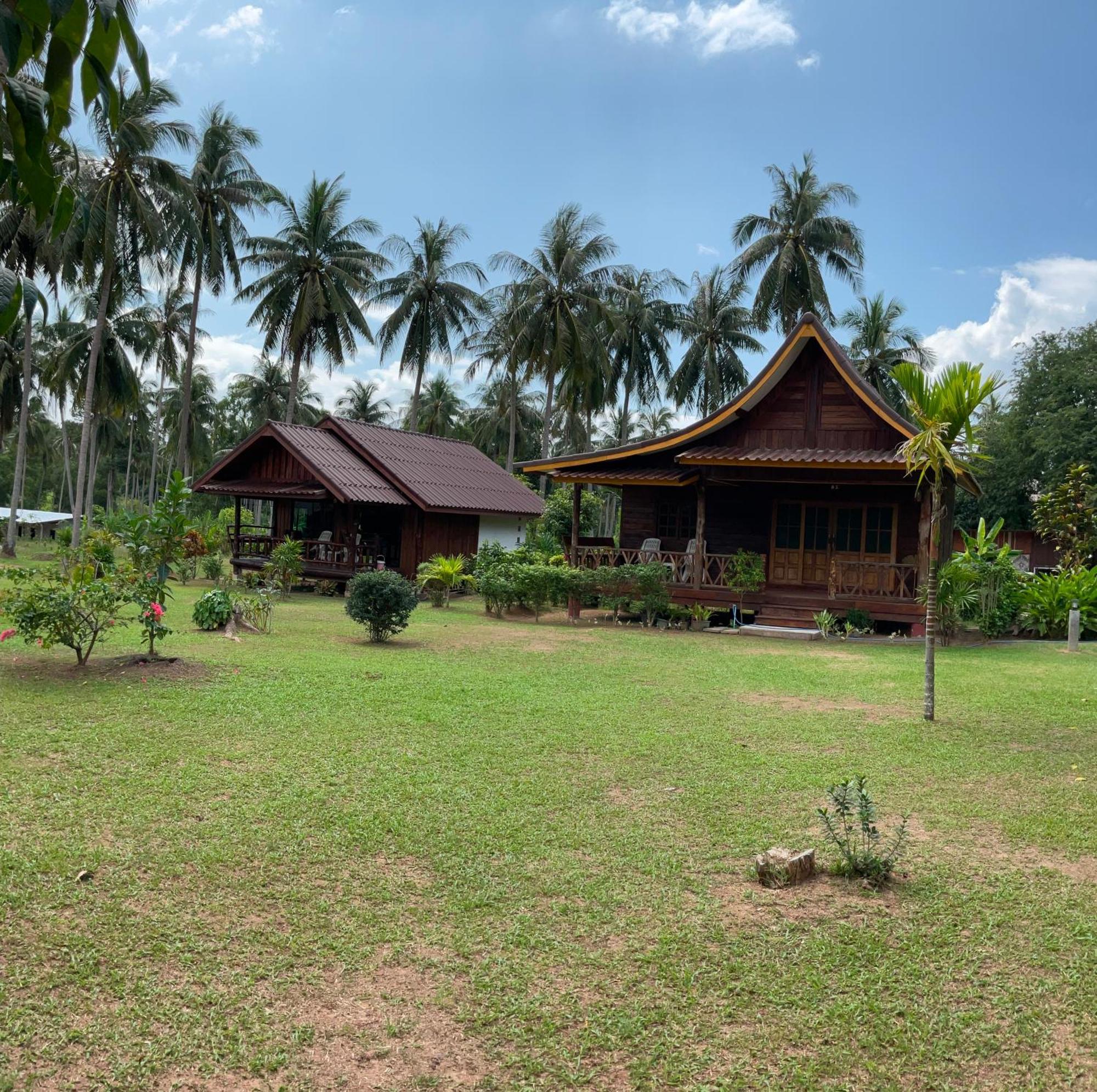 Kohjum Freedom Resort ジュム島 エクステリア 写真
